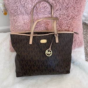 Michael Kors Tote
